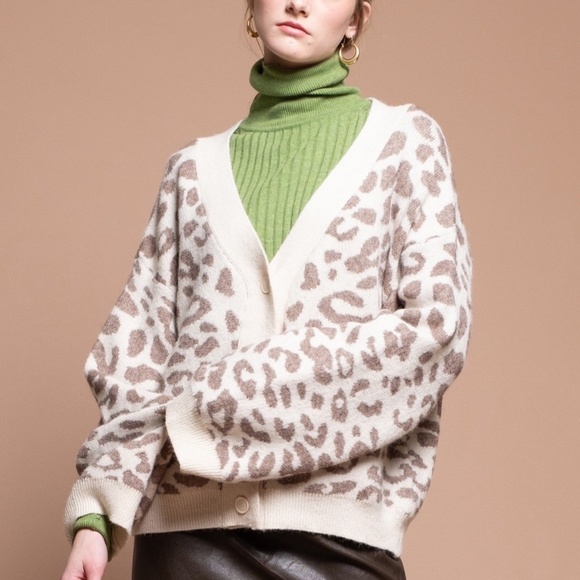 Anthropologie Sweaters - Moon River // Leopard Jacquard Cardigan NWT